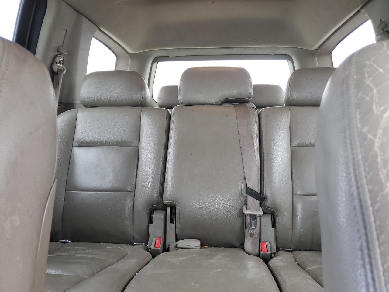 2004 Dodge Durango - Image 10