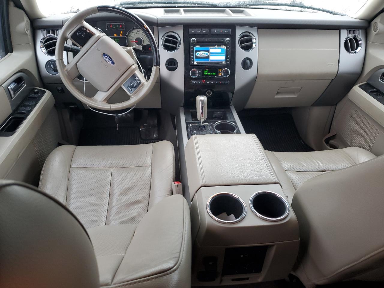2013 Ford Expedition - Image 8