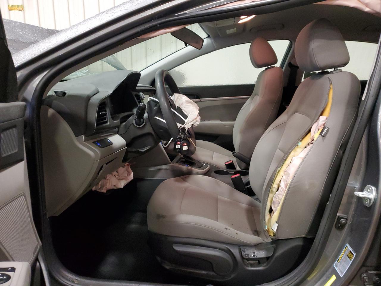 2019 Hyundai Elantra - Image 7
