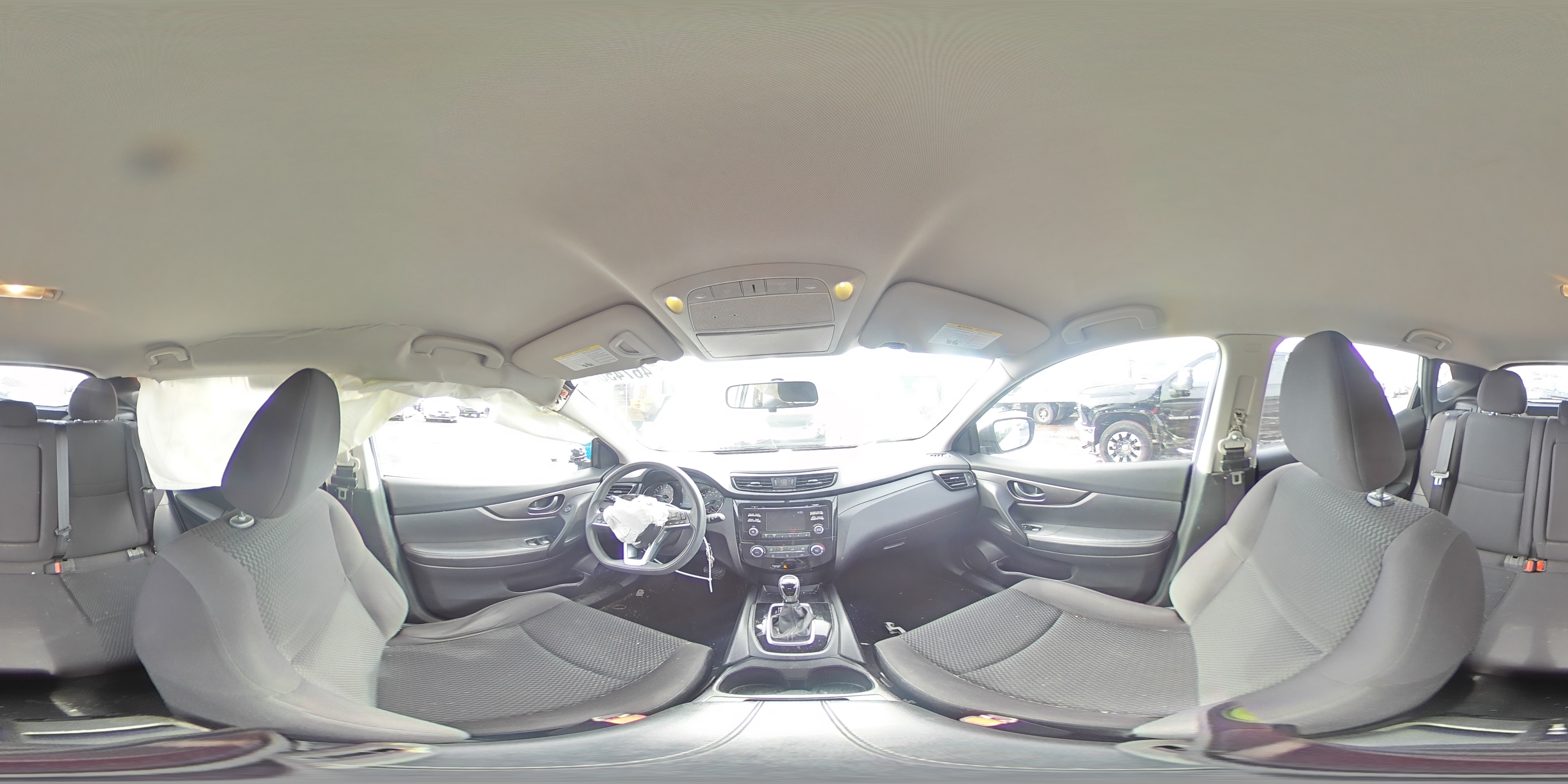 2017 Nissan Rogue - Image 13