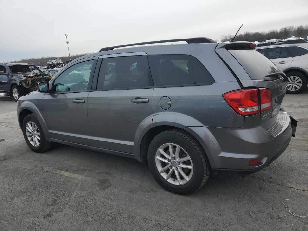 2013 Dodge Journey - Image 2
