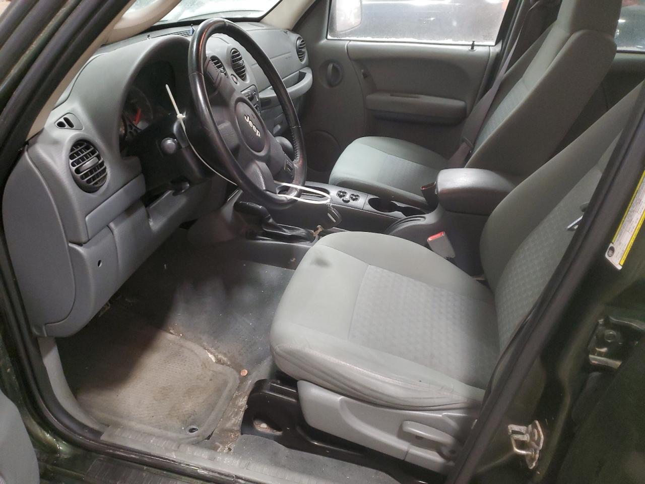 2006 Jeep Liberty (North America) - Image 7