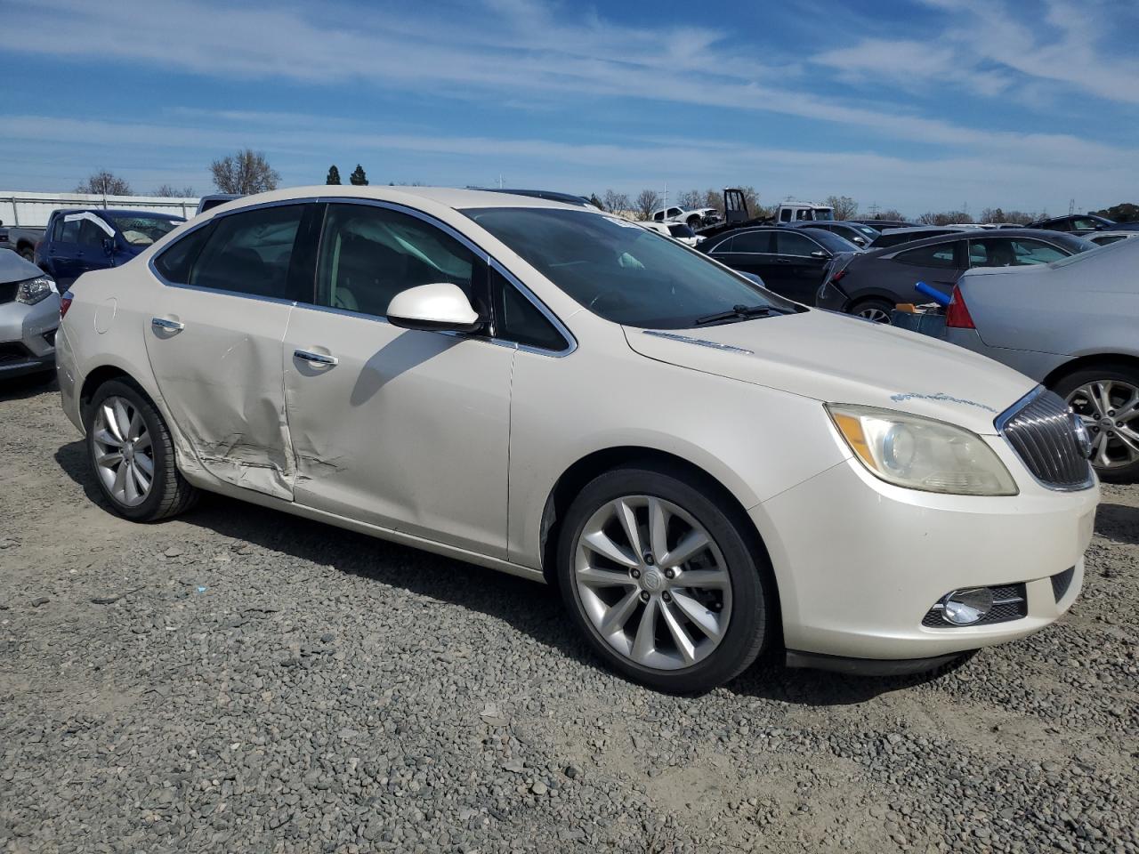 2014 Buick Verano - Image 4