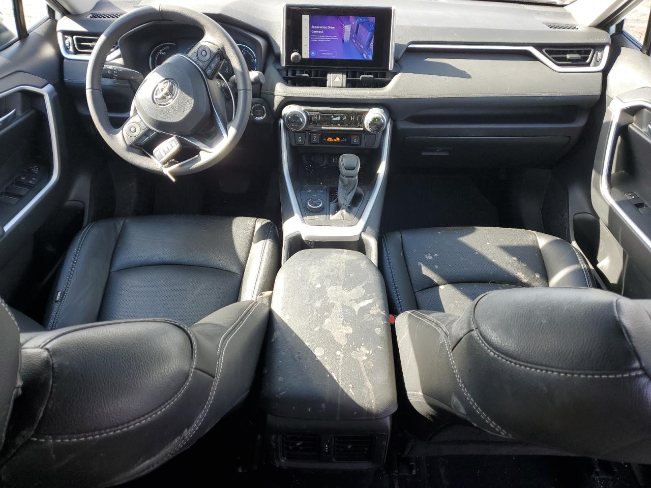 2024 Toyota RAV 4 - Image 8