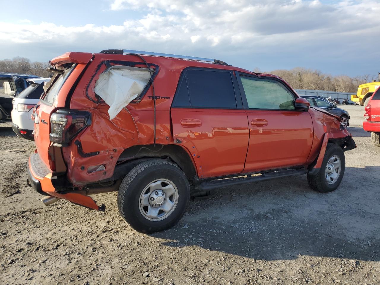 2015 Toyota 4Runner - Image 3