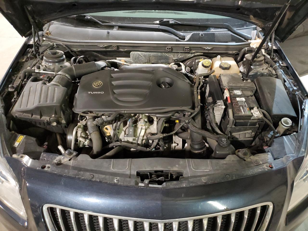 2013 Buick Regal - Image 11