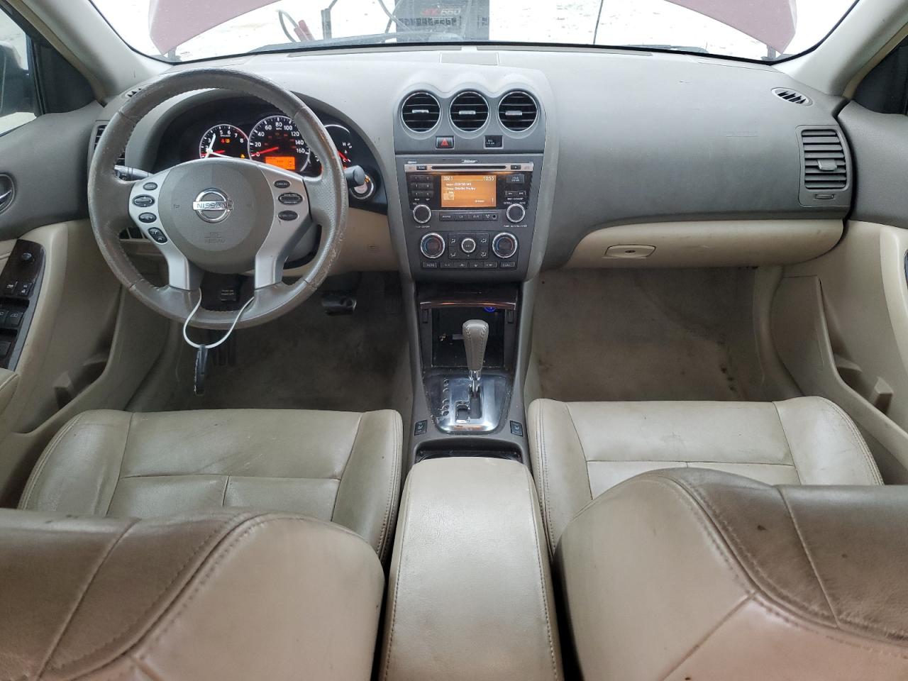 2010 Nissan Altima - Image 8