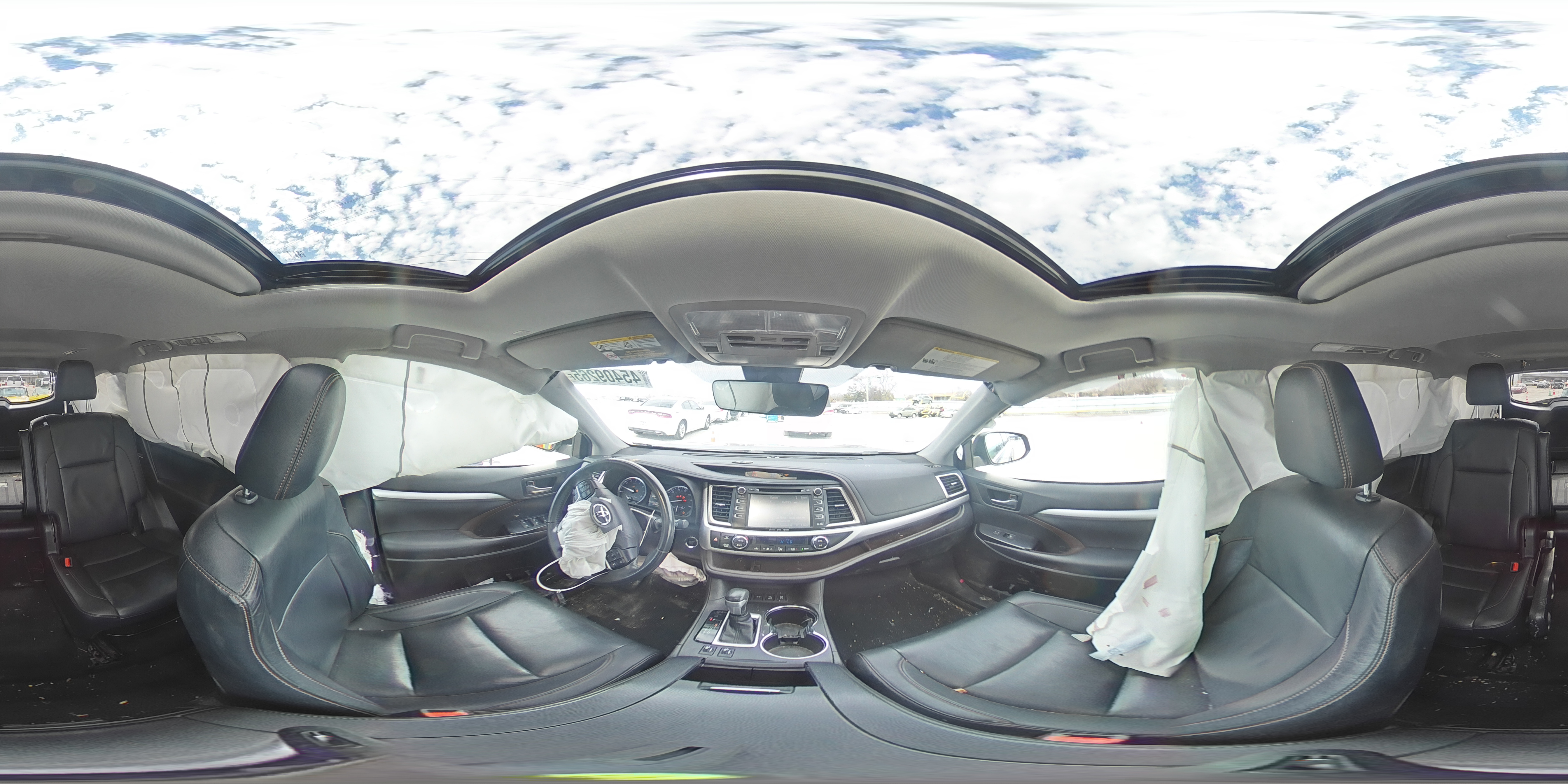 2019 Toyota Highlander - Image 14