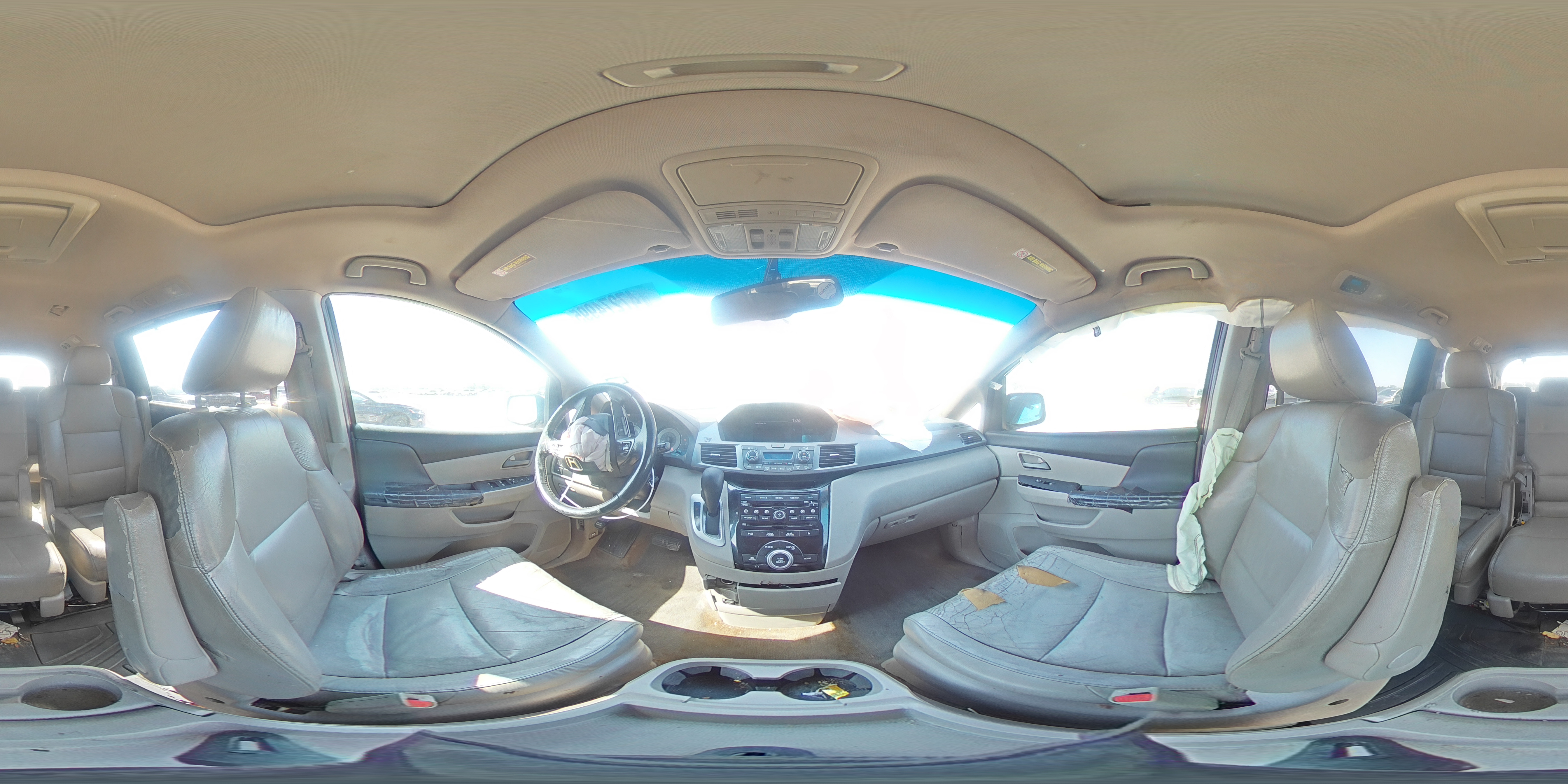 2012 Honda Odyssey - Image 14