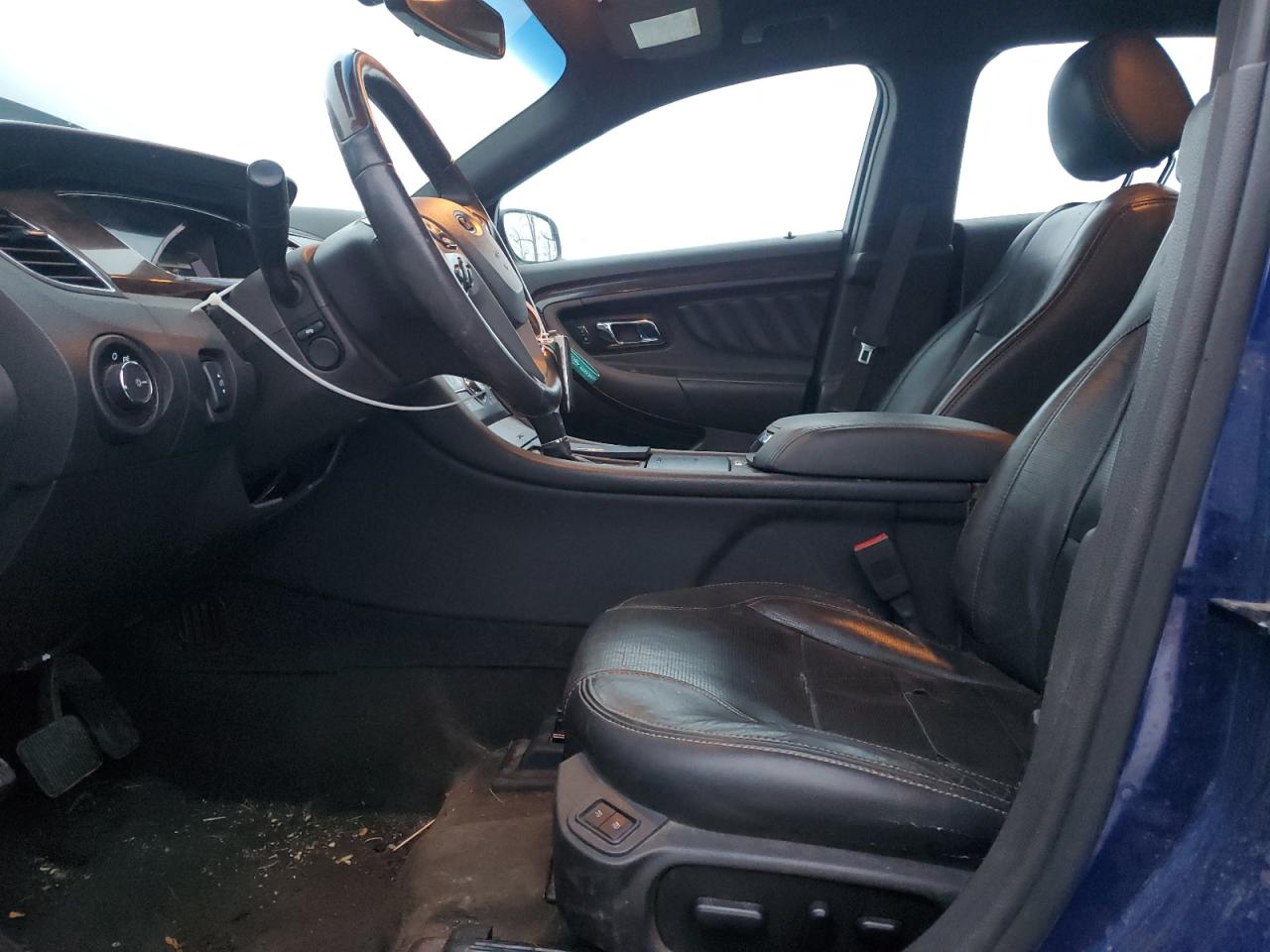 2015 Ford Taurus - Image 7