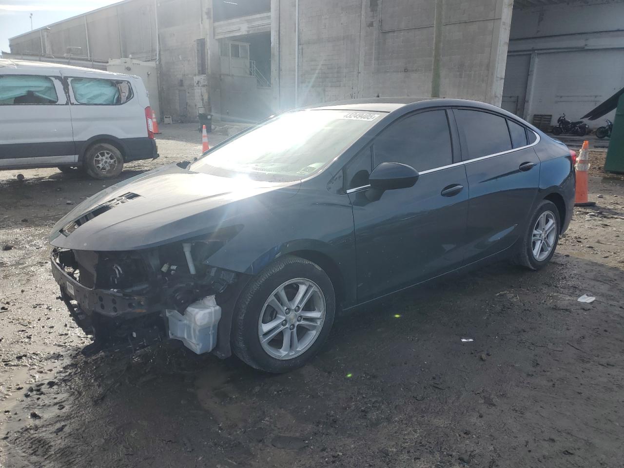 2018 Chevrolet Cruze - Image 1