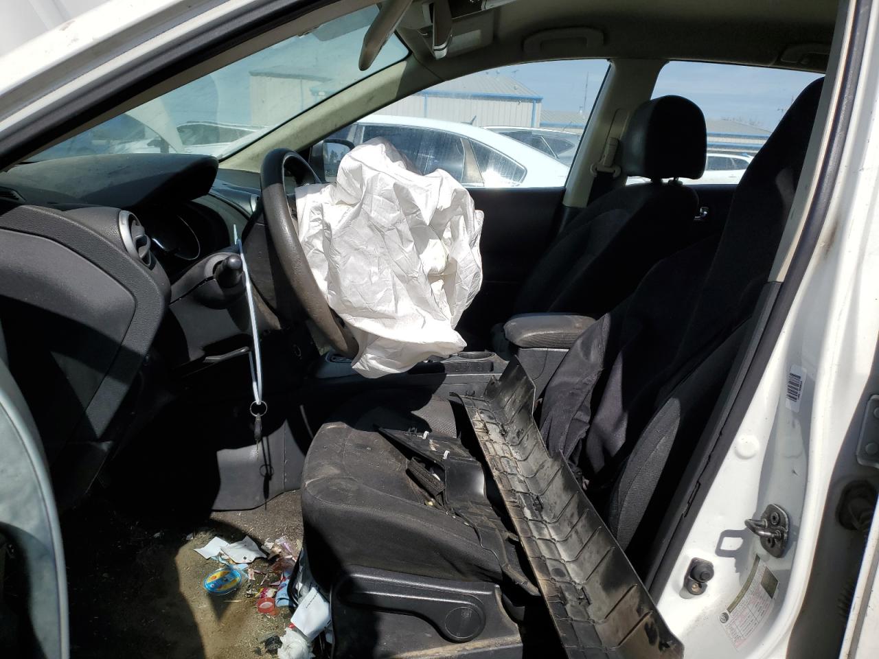 2011 Nissan Rogue - Image 7