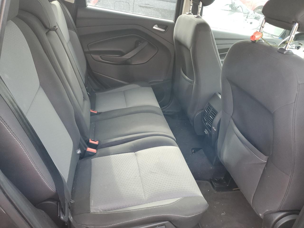 1FMCU0GD2JUD18203 FORD ESCAPE 2018