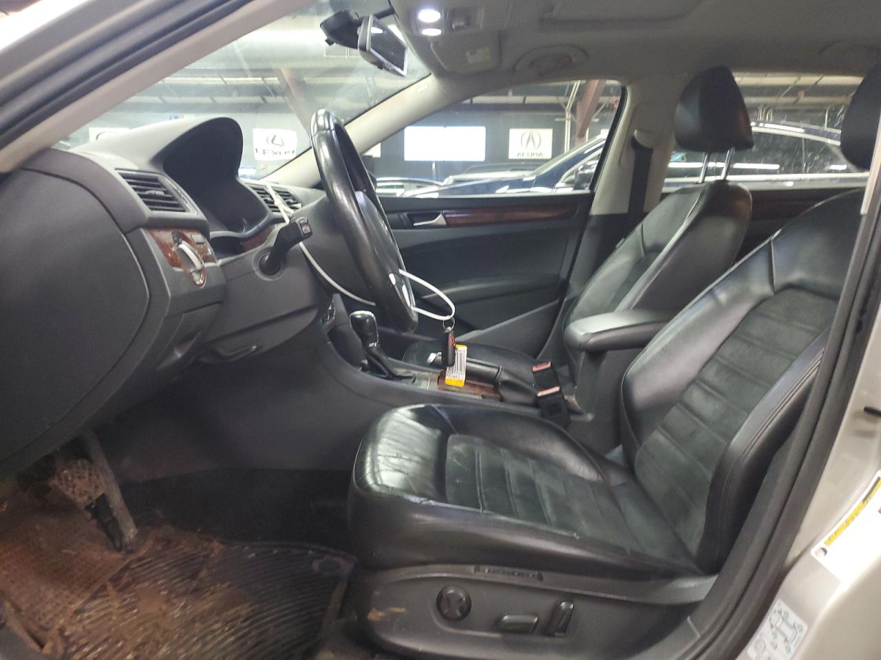 2012 Volkswagen Passat Sel VIN: 1VWCP7A33CC039384 Lot: 46878755