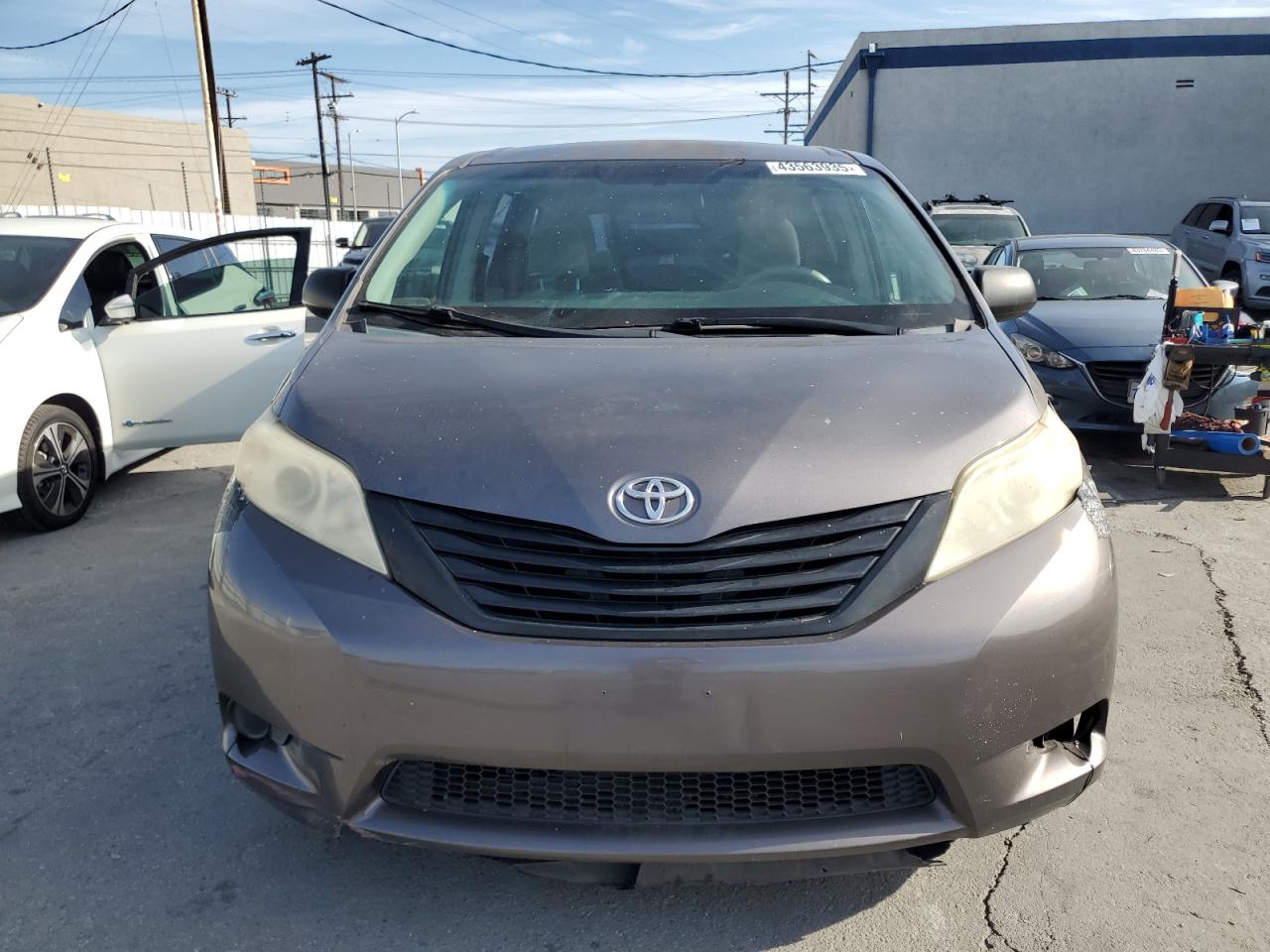 2013 Toyota Sienna - Image 5