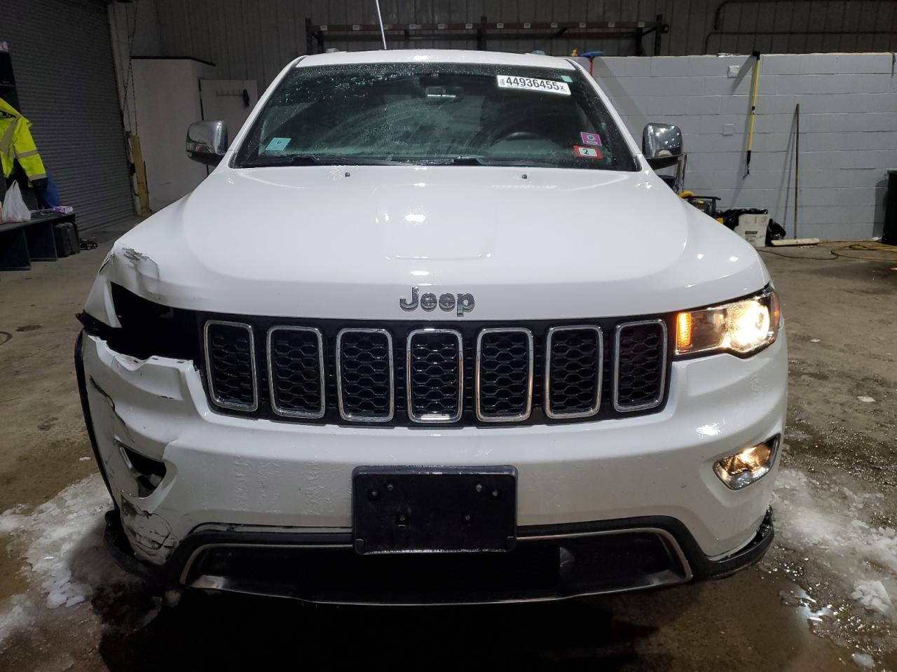 2018 Jeep Grand Cherokee - Image 5