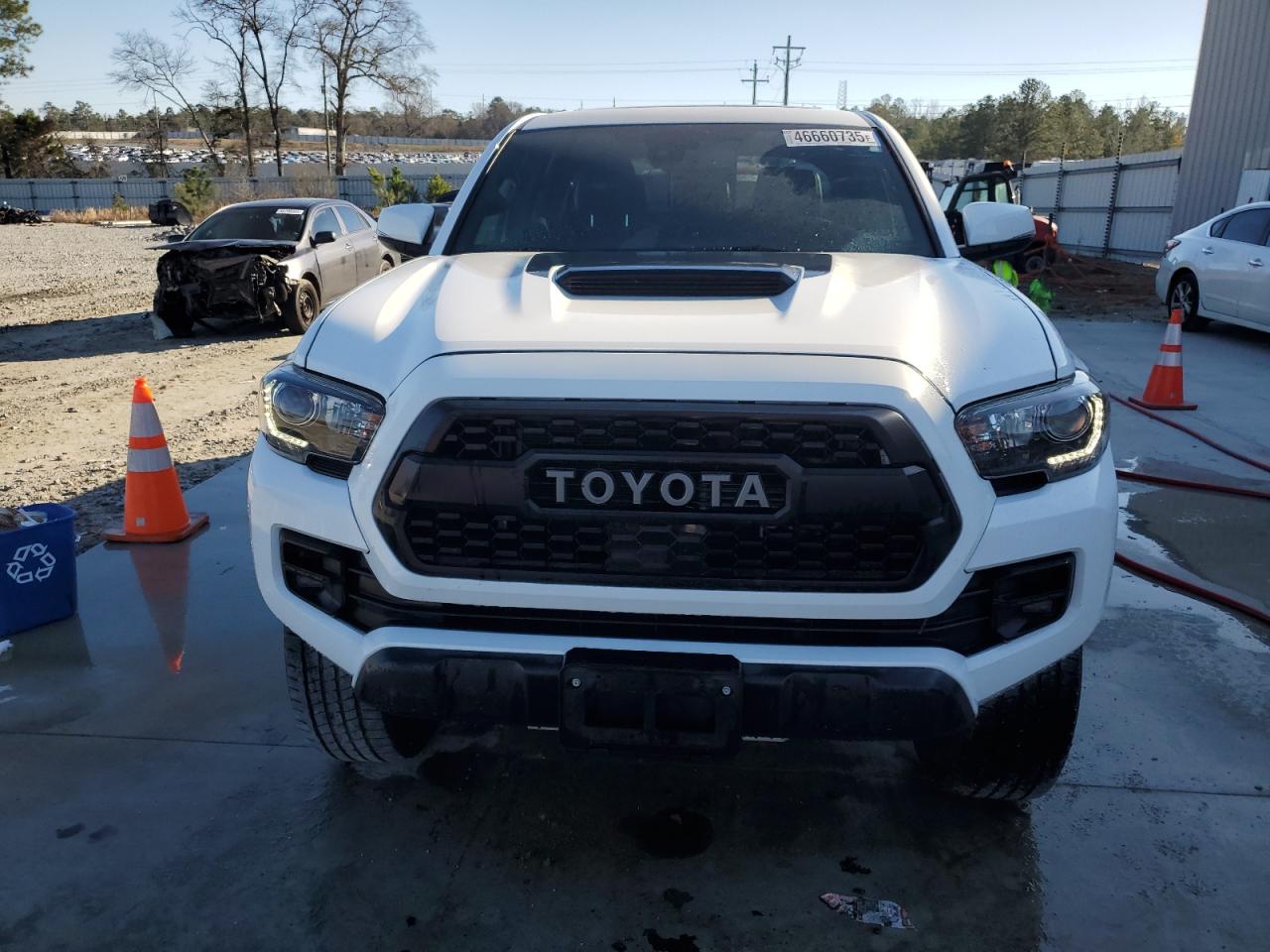 2019 Toyota Tacoma - Image 5