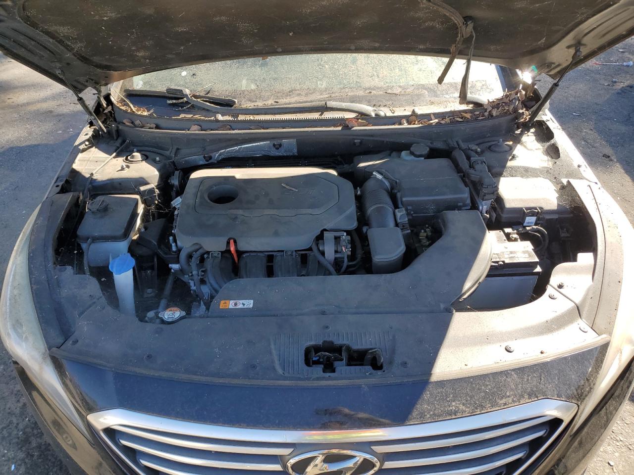 2015 Hyundai Sonata - Image 11