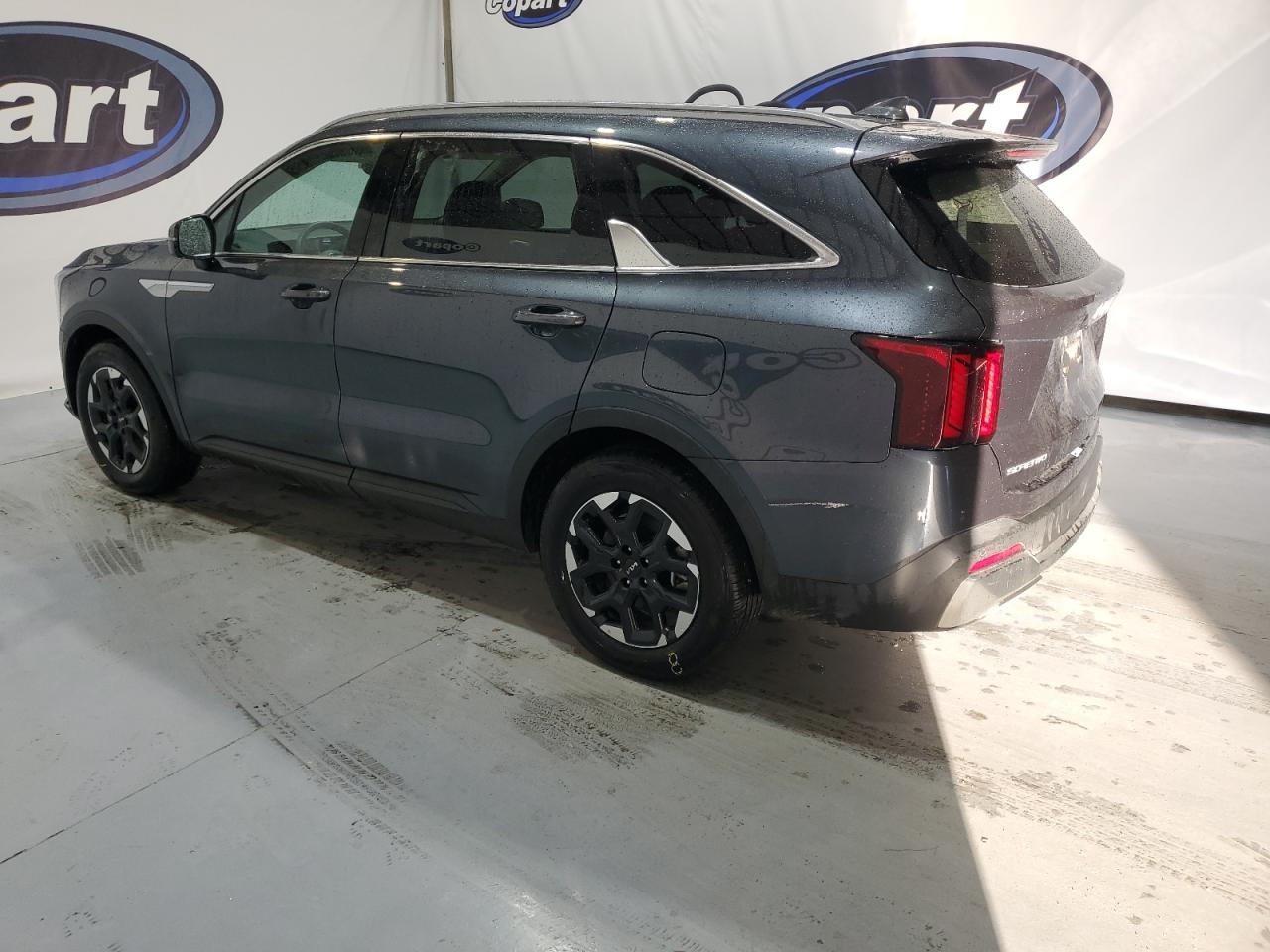 2024 Kia Sorento - Image 2