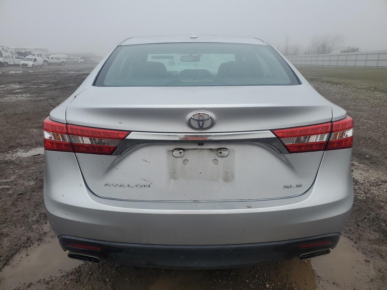 2013 Toyota Avalon - Image 6