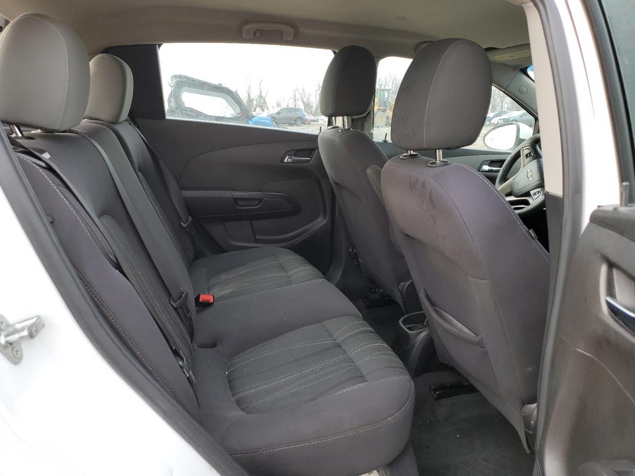 2013 Chevrolet Sonic - Image 11