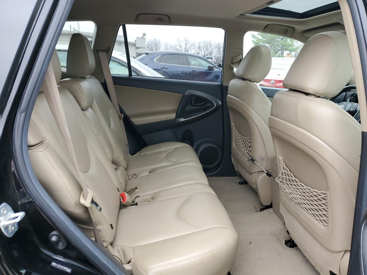 2012 Toyota RAV 4 - Image 11