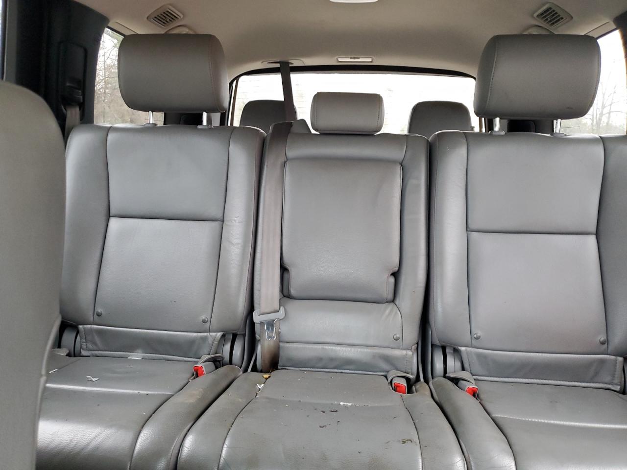 2012 Toyota Sequoia - Image 10