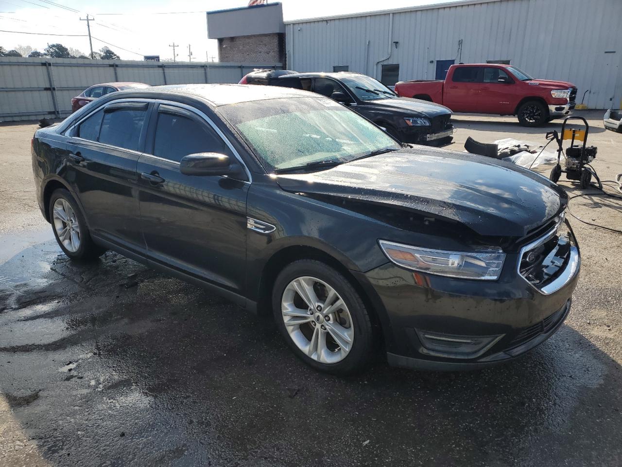 2013 Ford Taurus - Image 4