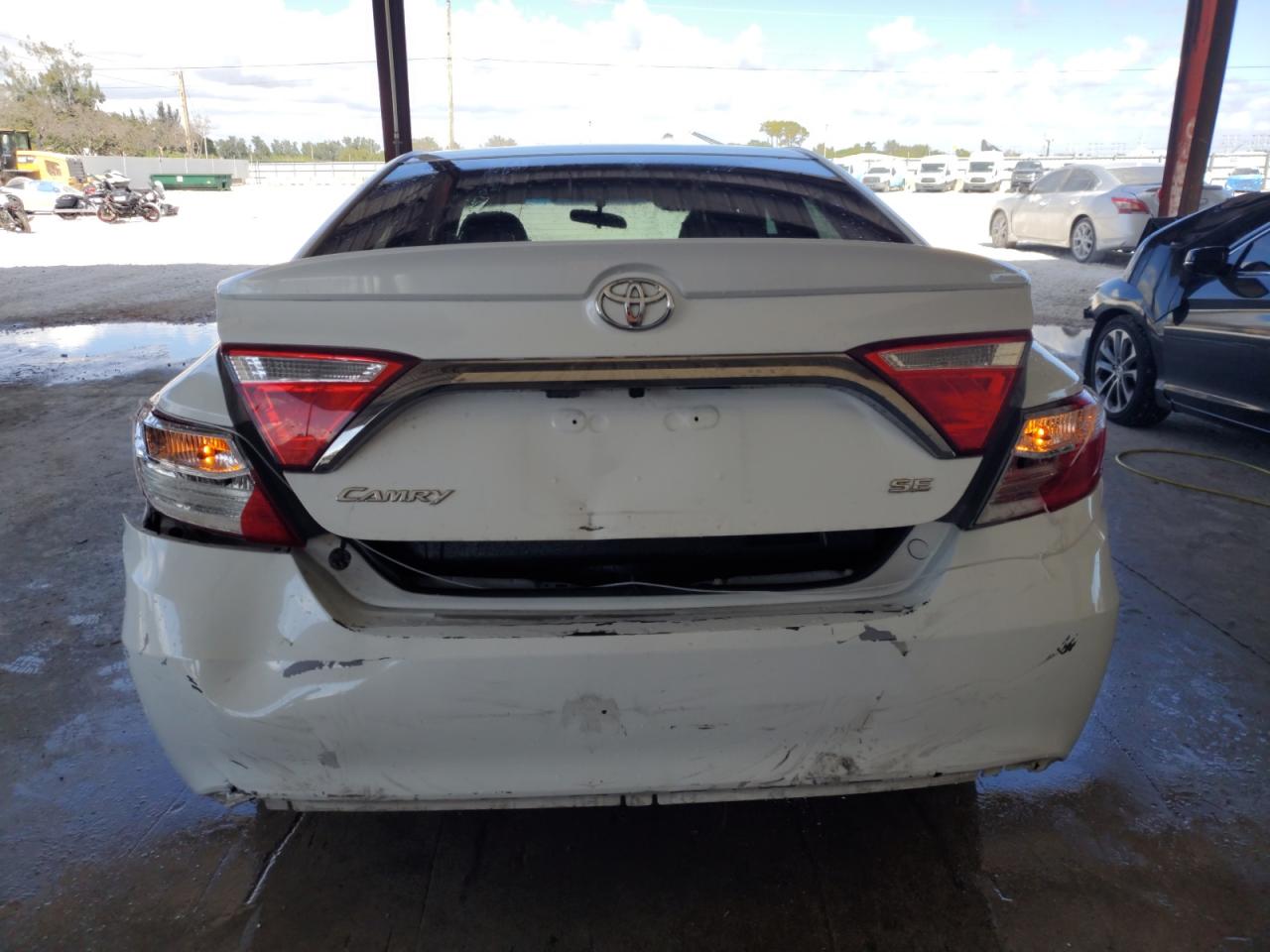 2016 Toyota Camry - Image 6