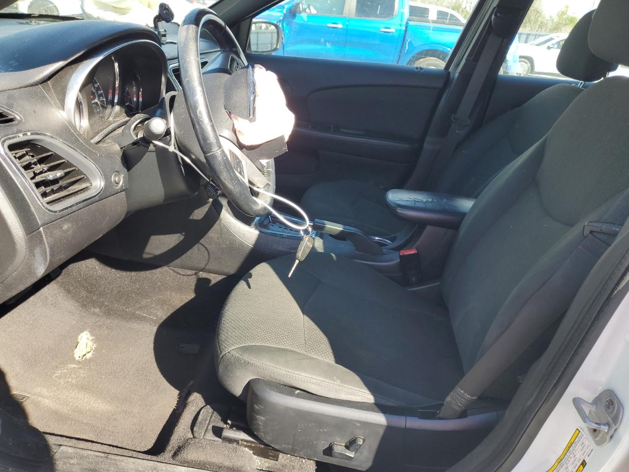 2011 Chrysler 200 - Image 7
