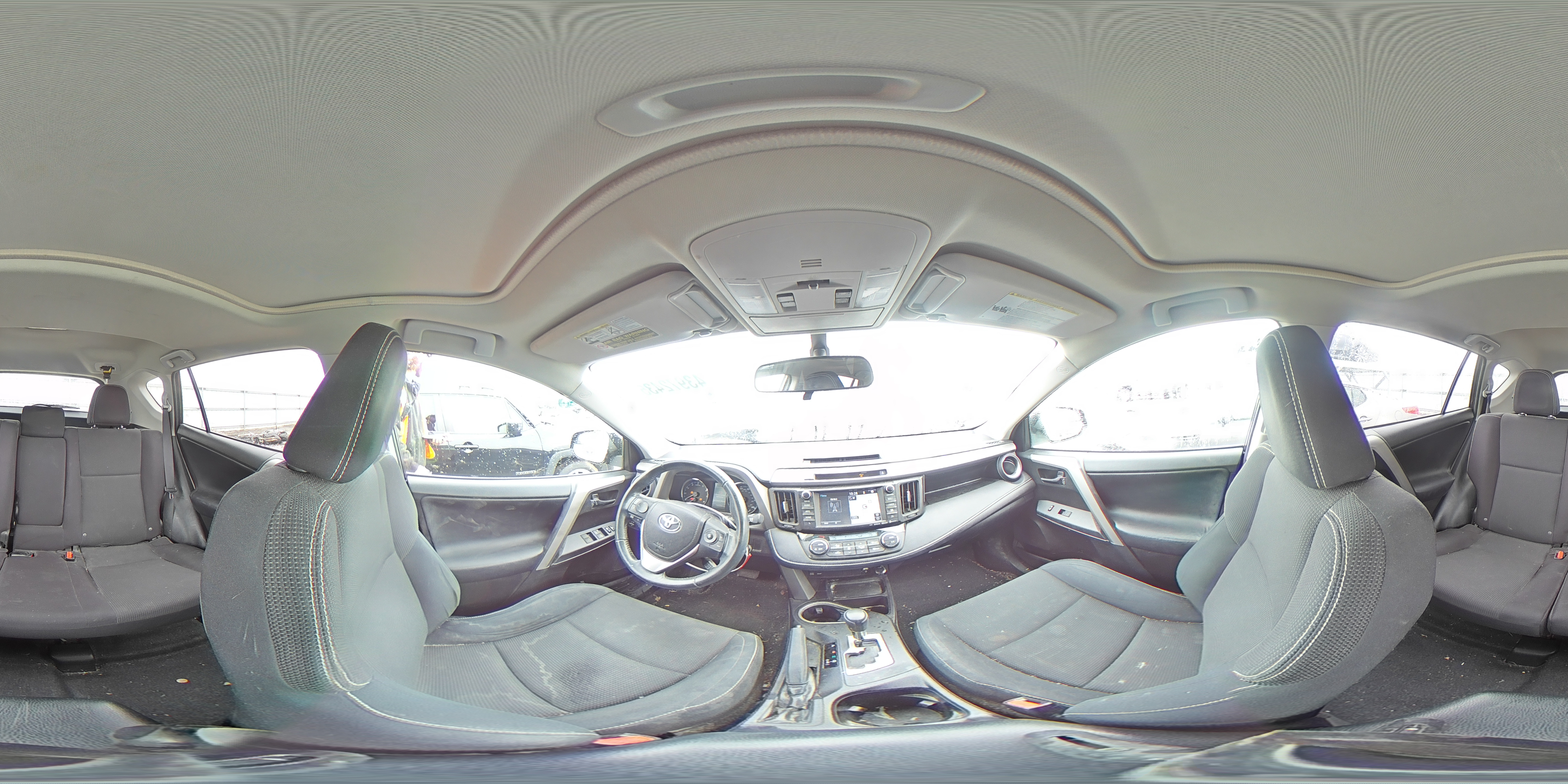 2016 Toyota RAV 4 - Image 13