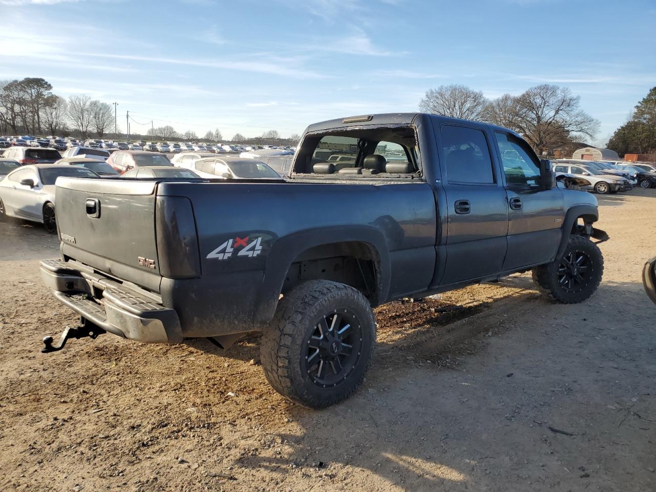 2003 GMC Sierra - Image 3