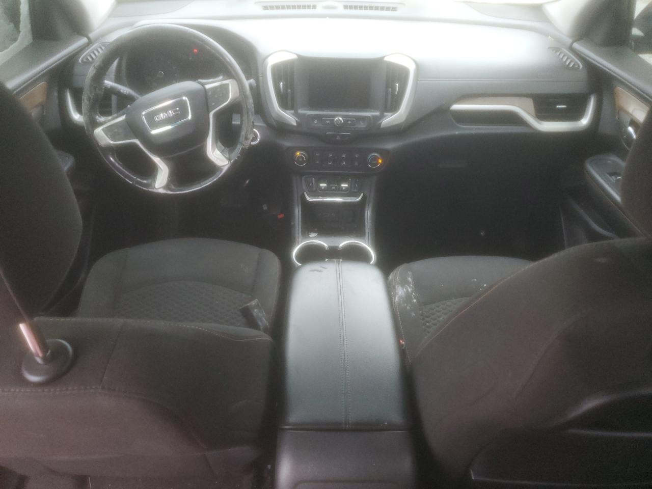 2018 GMC Terrain - Image 8