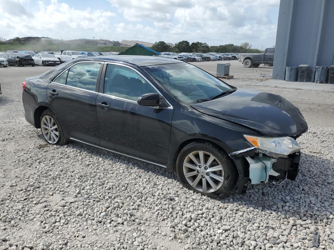 2012 Toyota Camry - Image 4