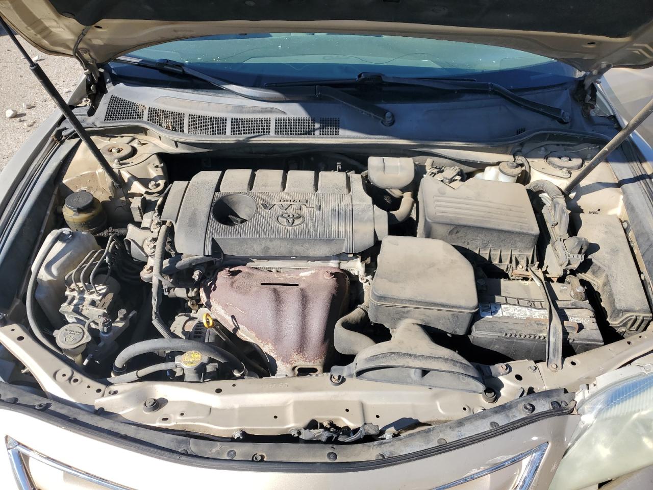 2011 Toyota Camry - Image 12