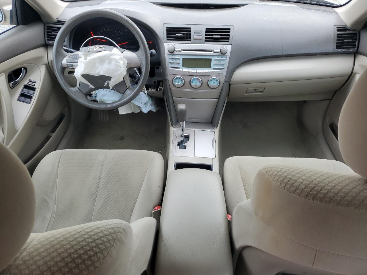 2009 Toyota Camry - Image 8