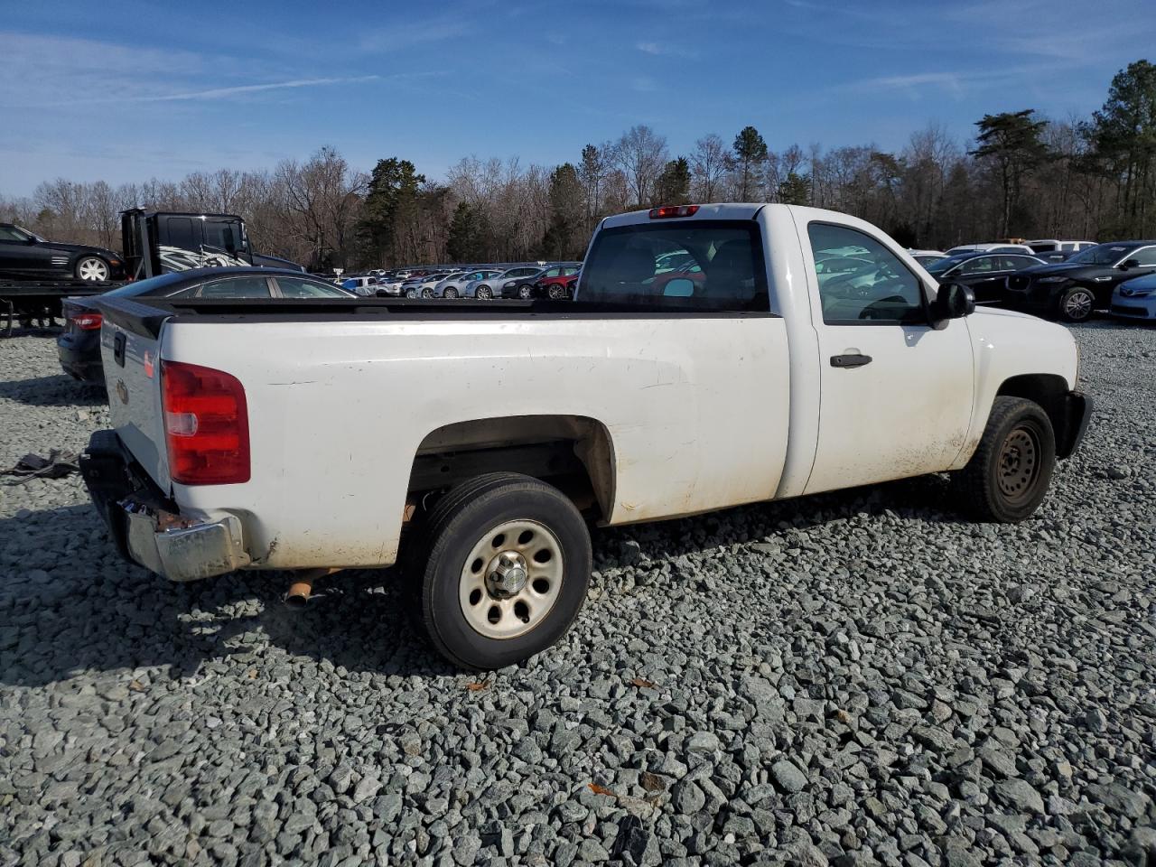 2012 Chevrolet Silverado - Image 3