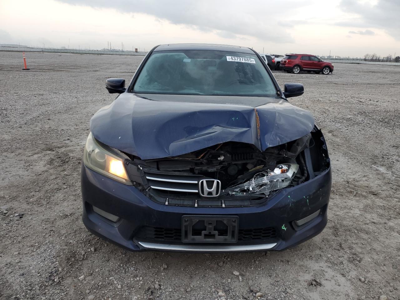 2015 Honda Accord - Image 5