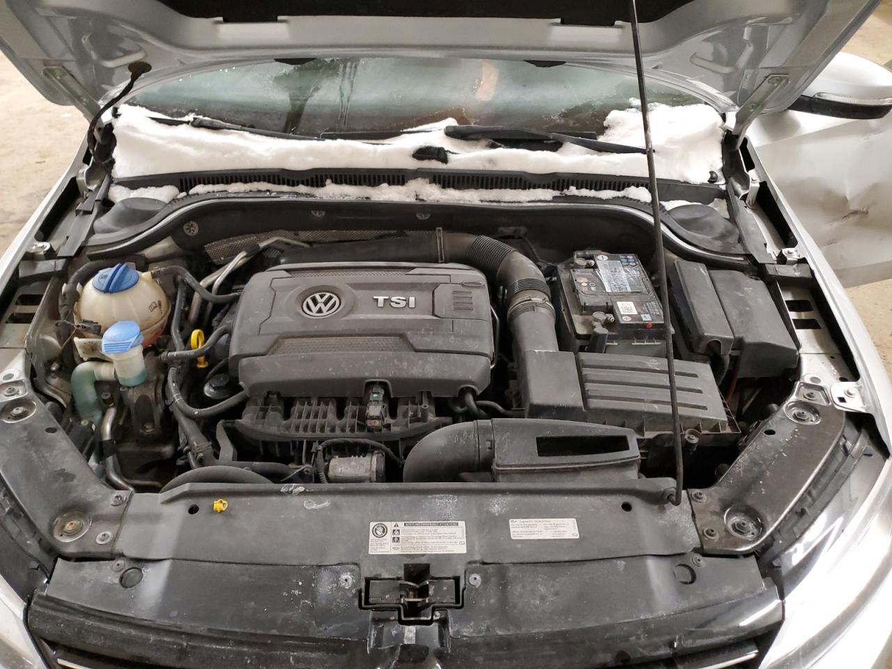 2014 Volkswagen Jetta - Image 11