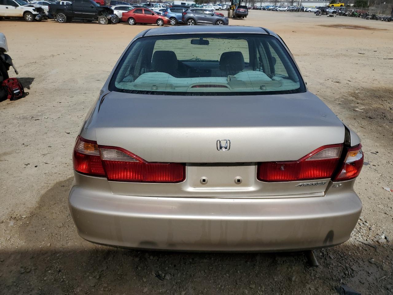 2000 Honda Accord - Image 6