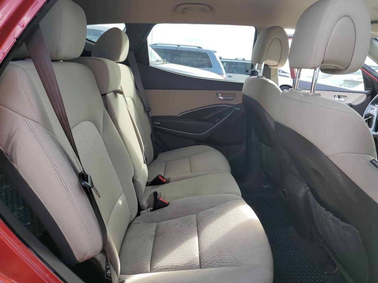2013 Hyundai Santa Fe - Image 11