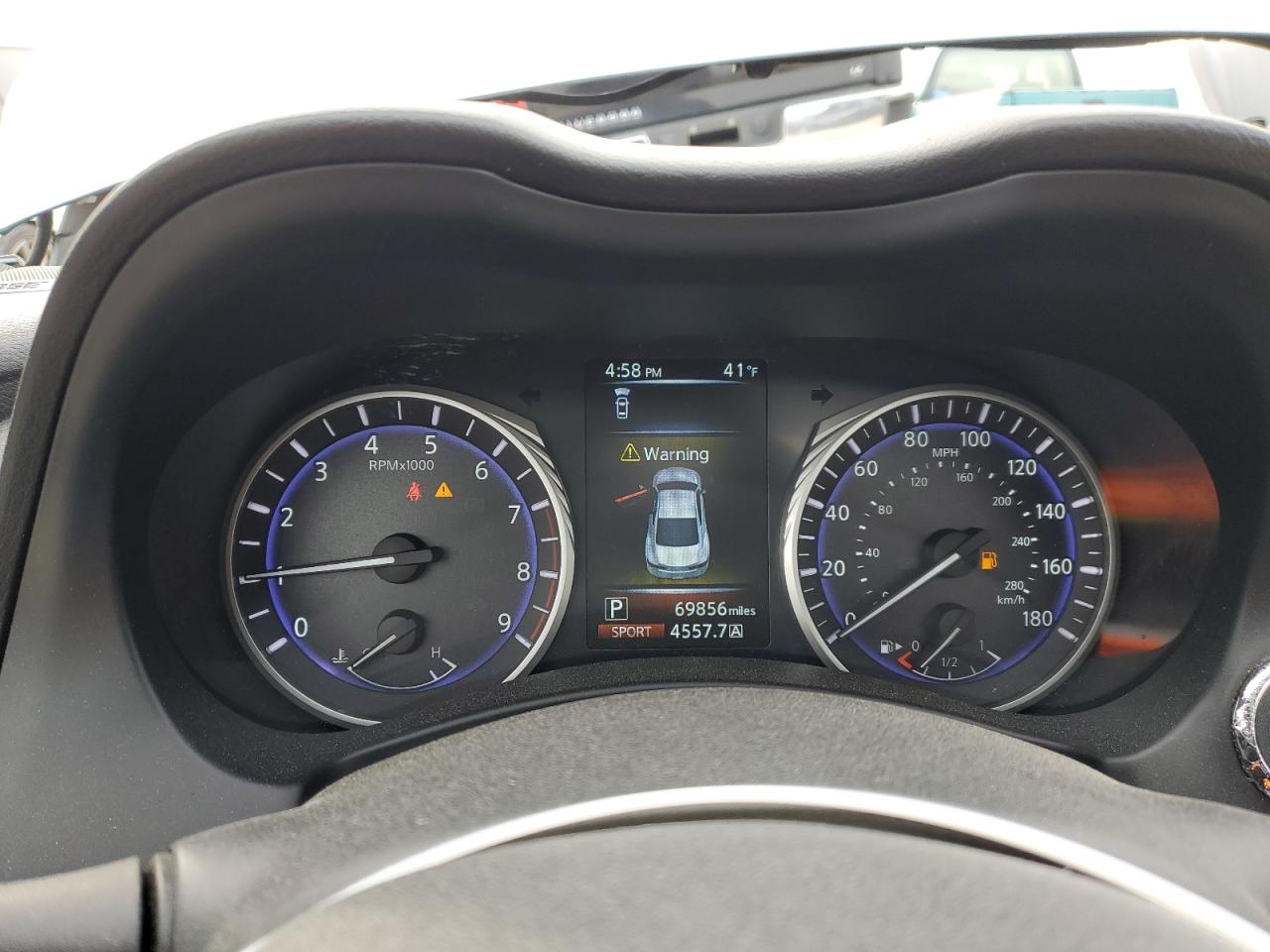 2017 Infiniti Q60 - Image 9