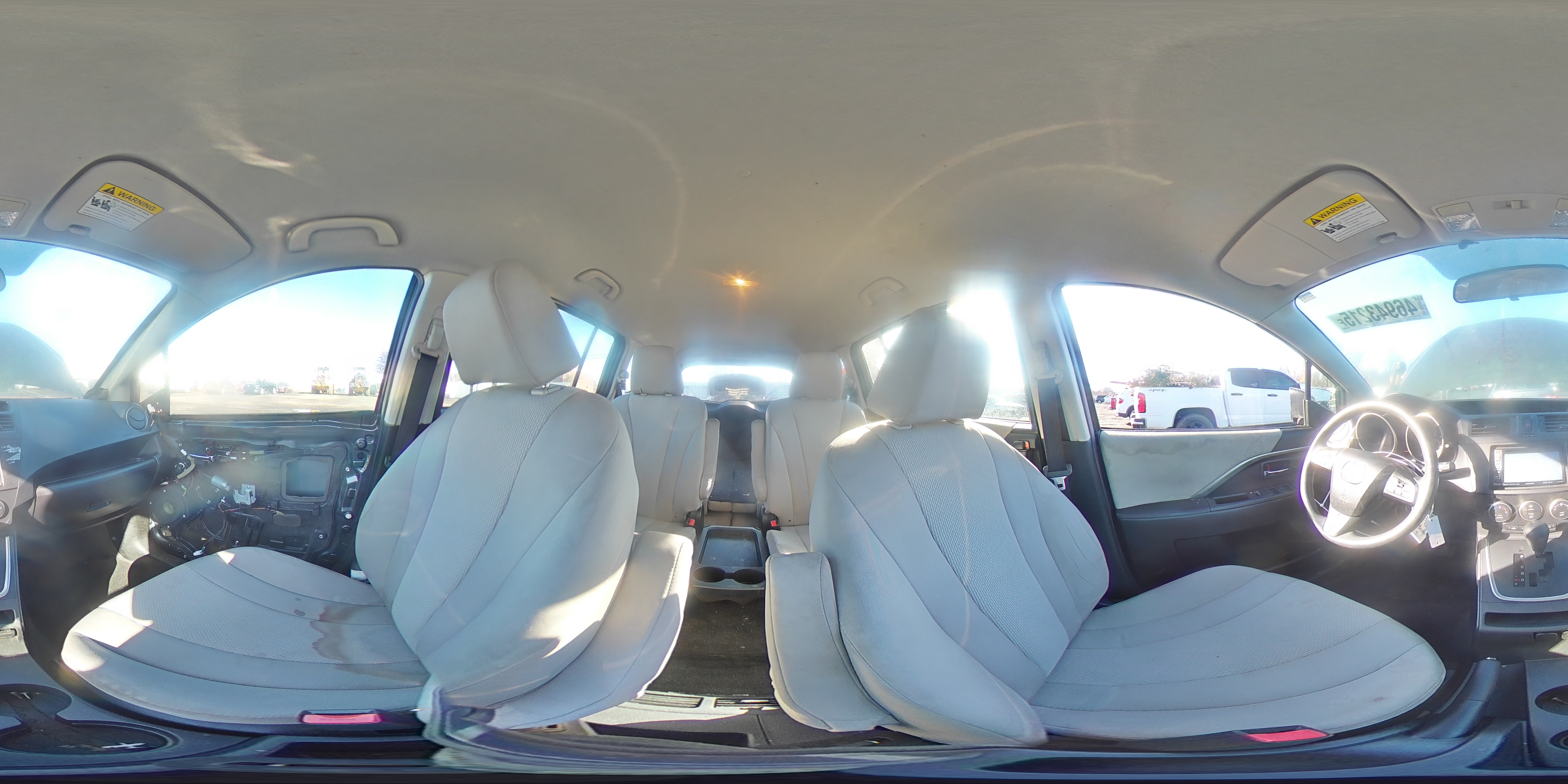 2015 Mazda 5 - Image 13