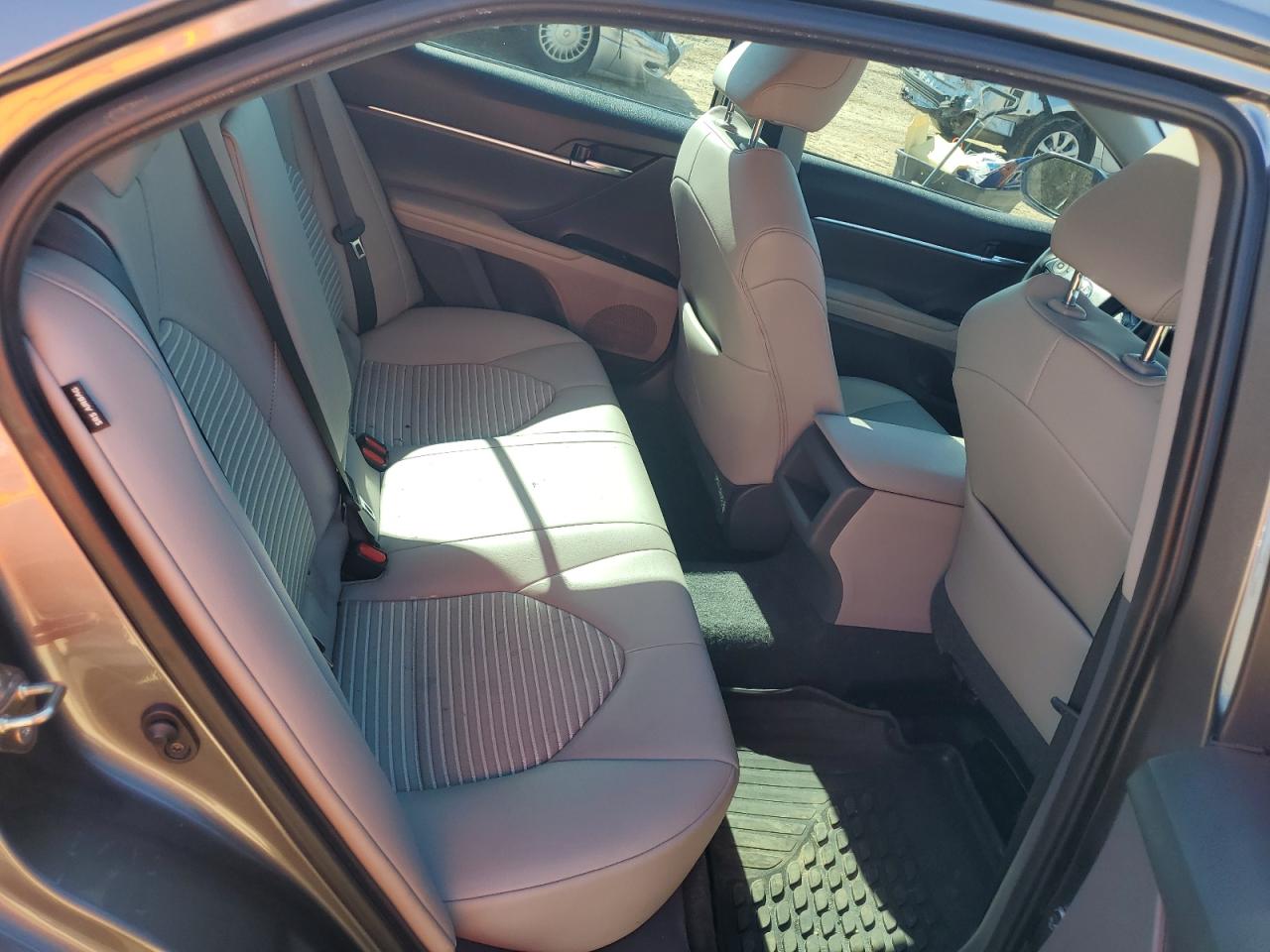 2020 Toyota Camry - Image 10
