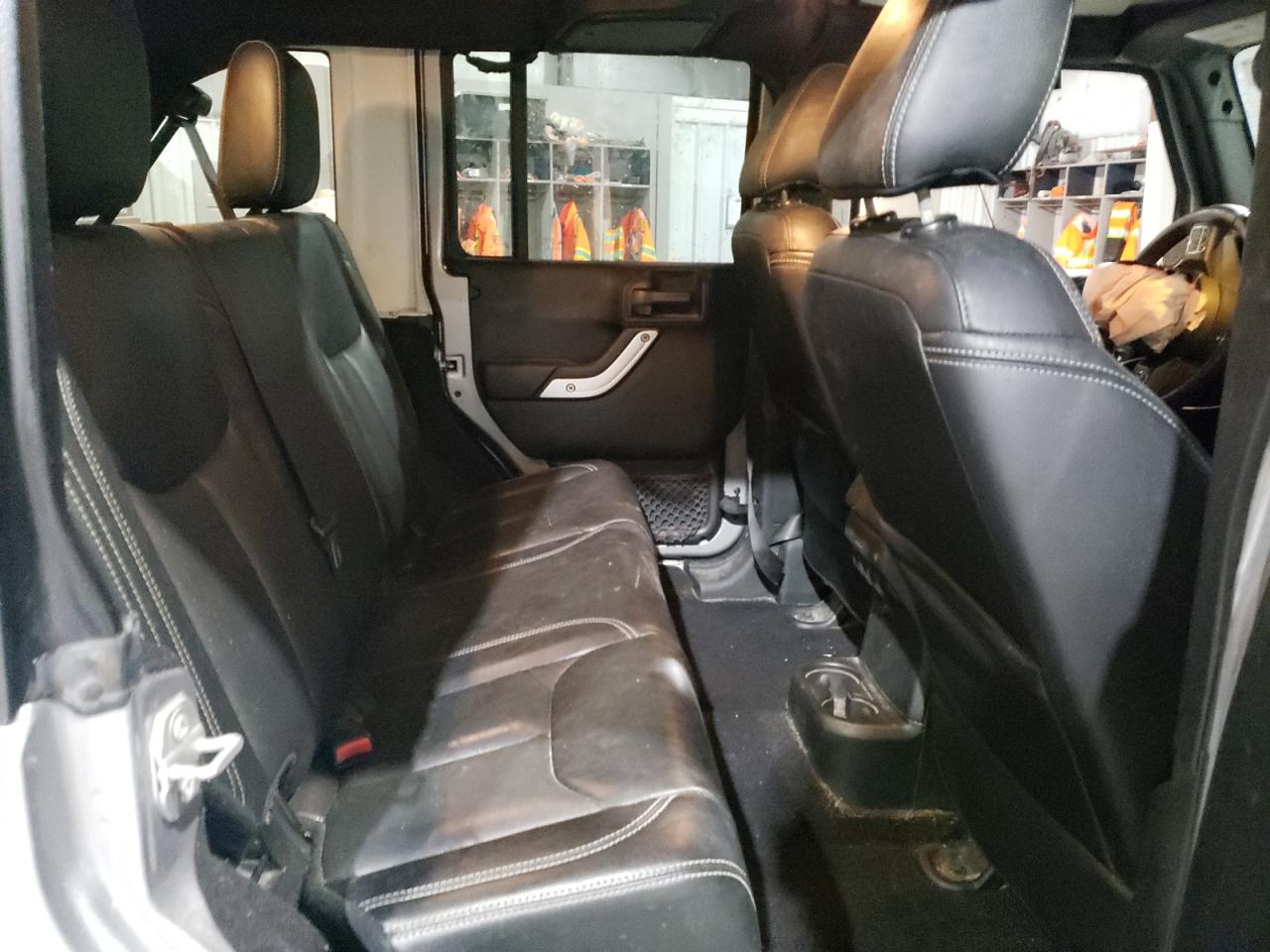 2017 Jeep Wrangler - Image 10