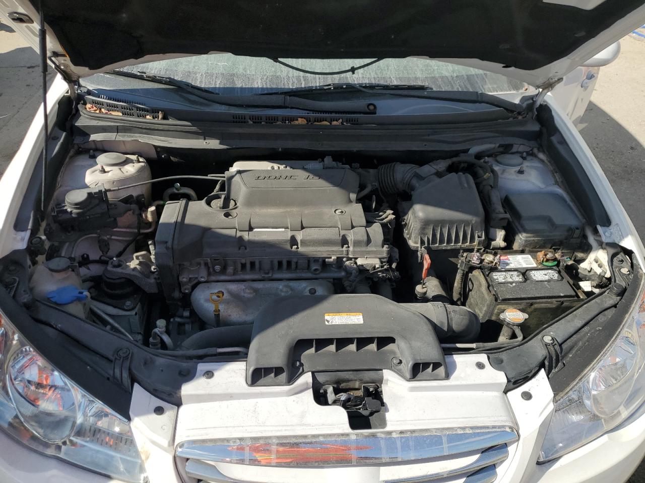 2010 Hyundai Elantra - Image 11