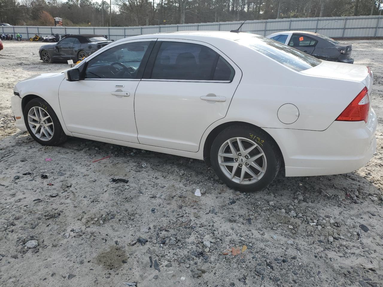 2012 Ford Fusion - Image 2