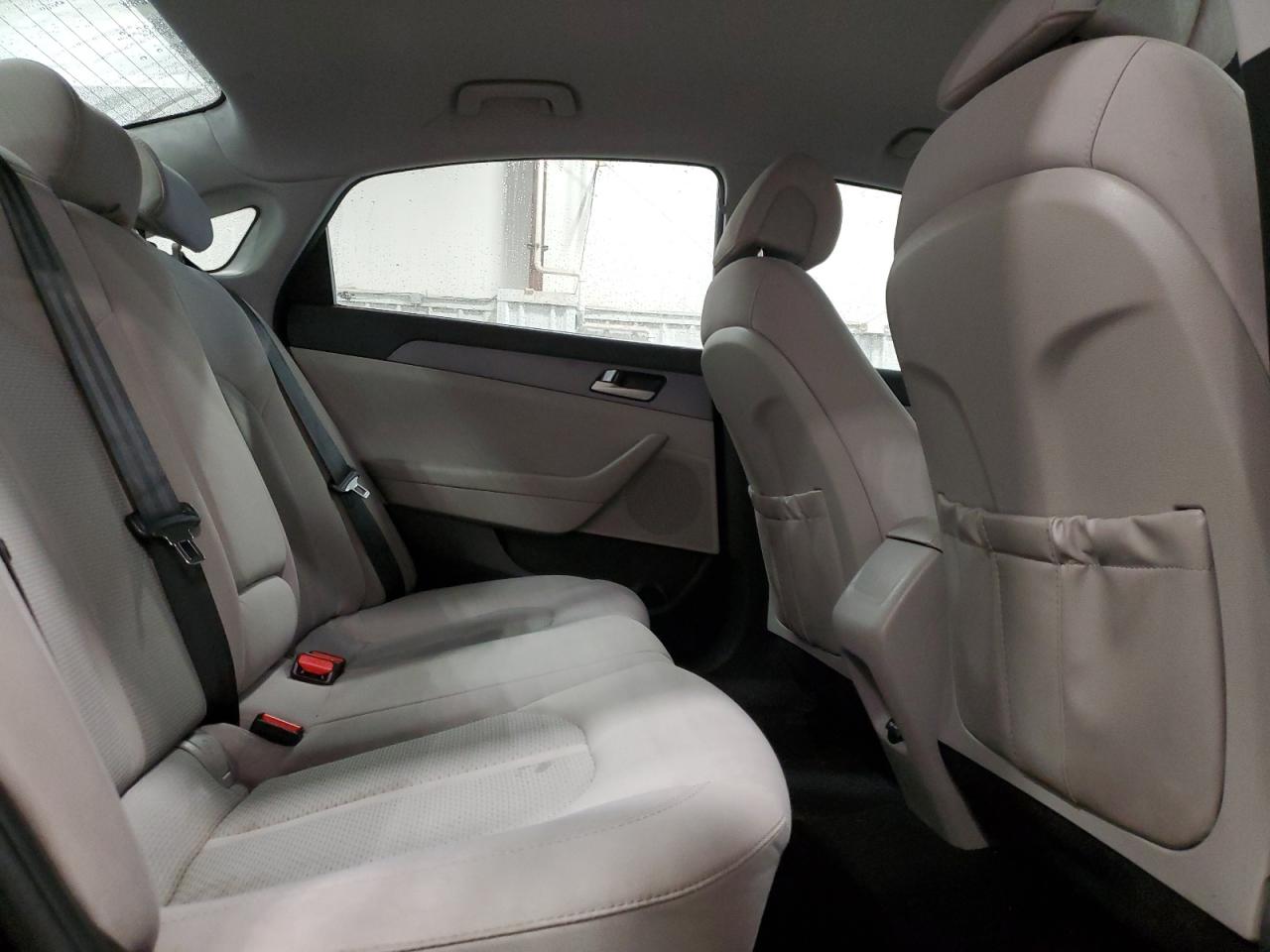 2017 Hyundai Sonata - Image 10