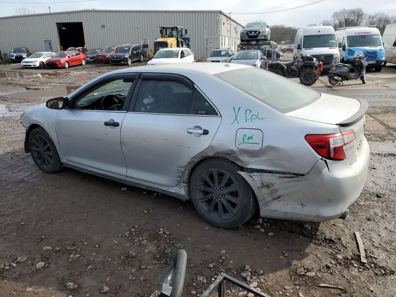 2014 Toyota Camry - Image 2