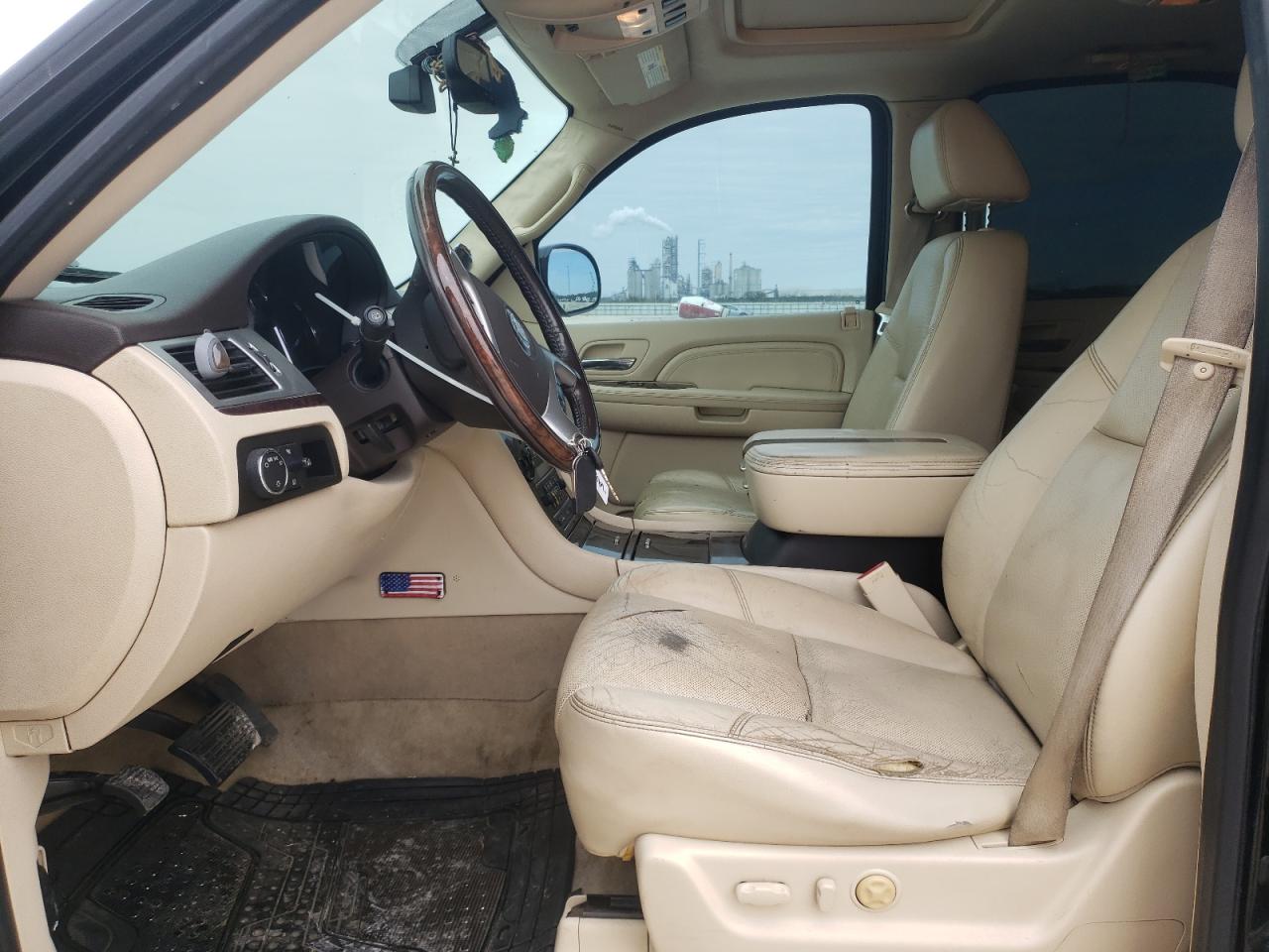 2008 Cadillac Escalade - Image 7